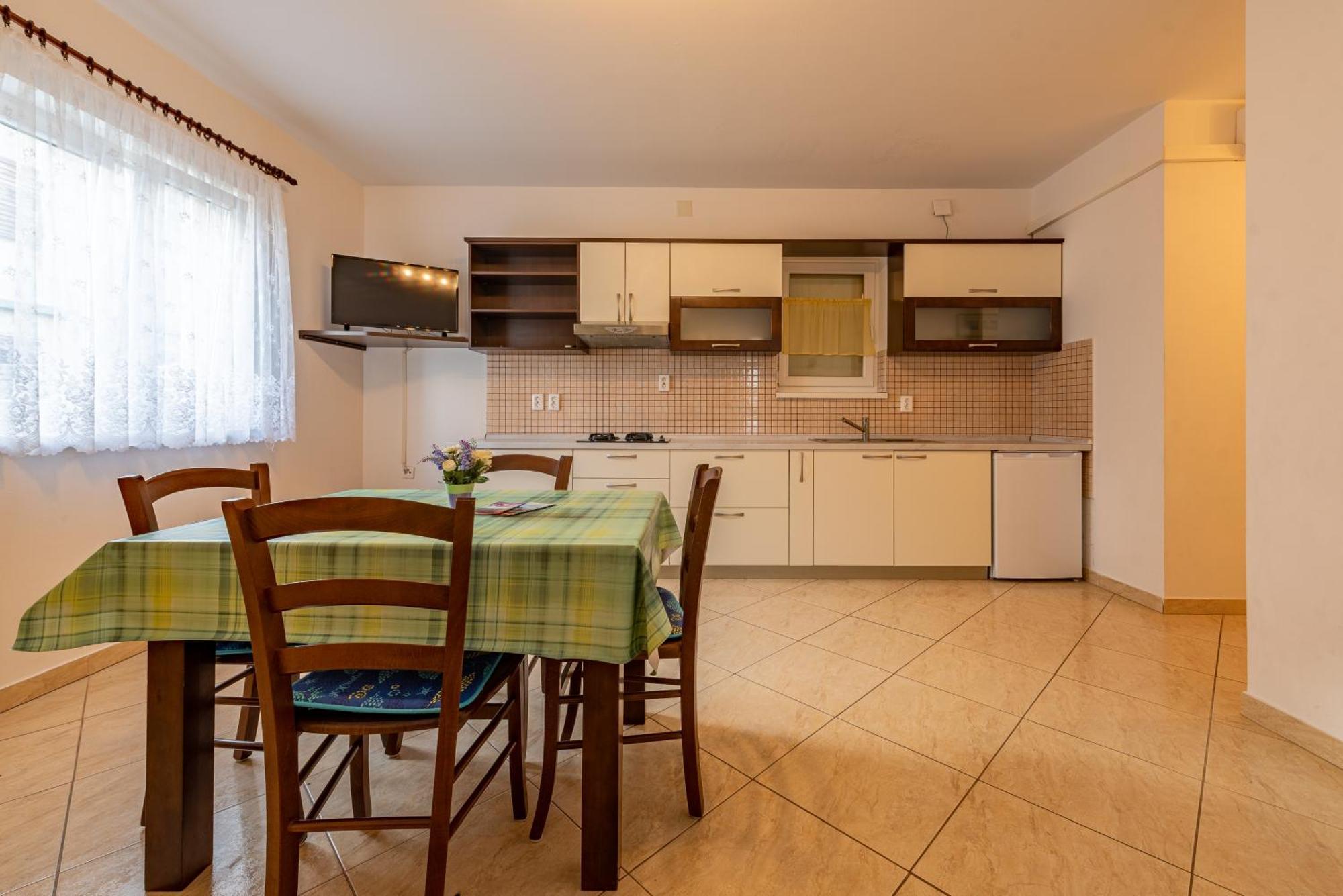 Apartamento Haus Toni Ražanac Exterior foto