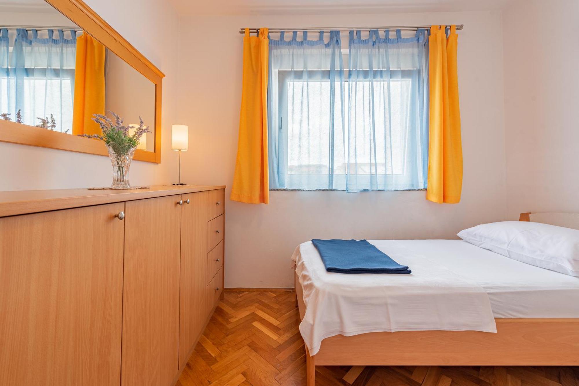 Apartamento Haus Toni Ražanac Exterior foto
