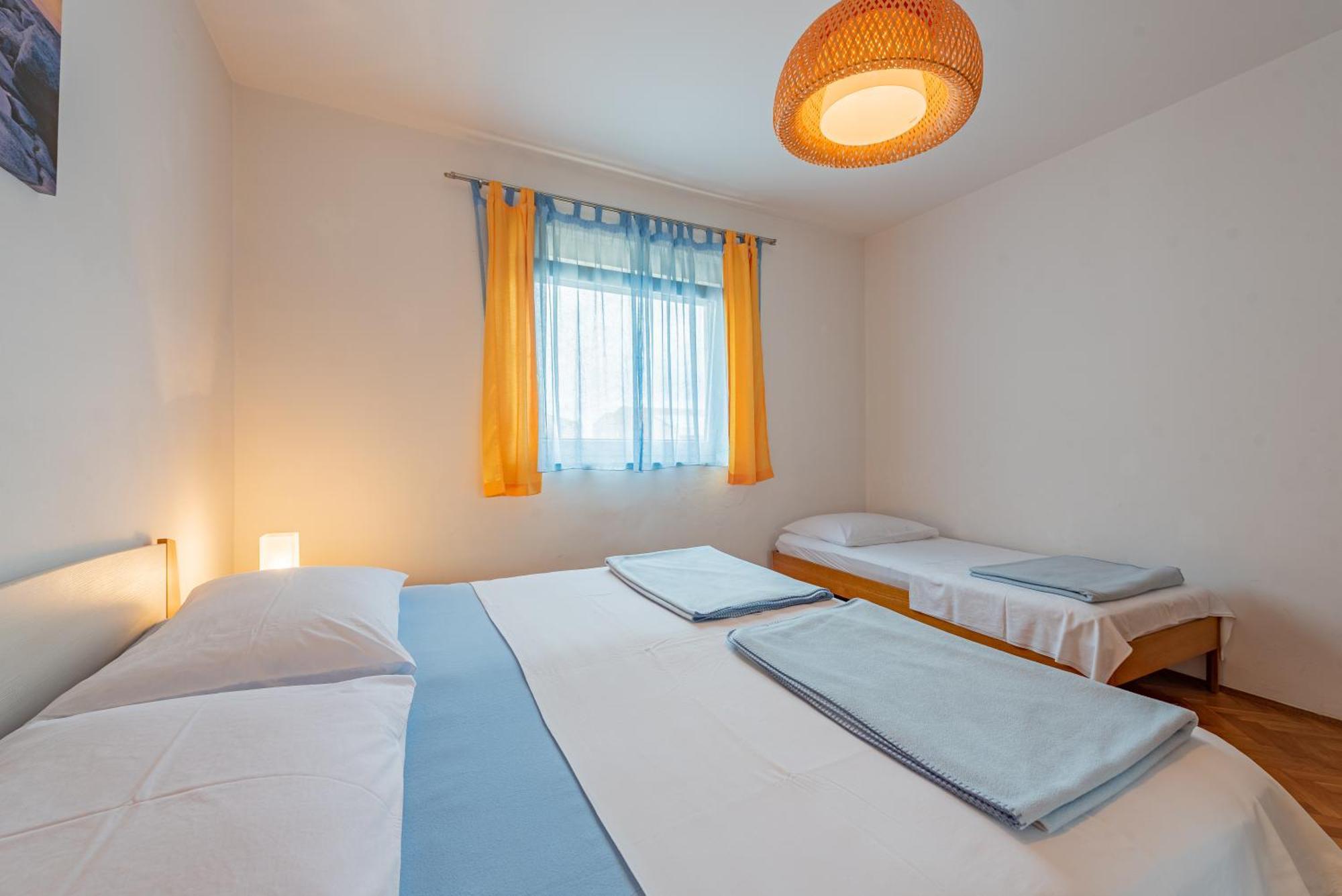 Apartamento Haus Toni Ražanac Exterior foto